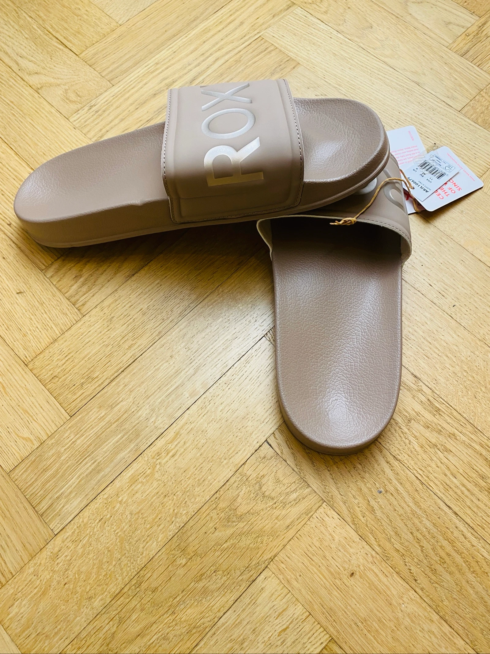 Claquettes sandales Roxy couleur taupe - Taille 42 – photo 7